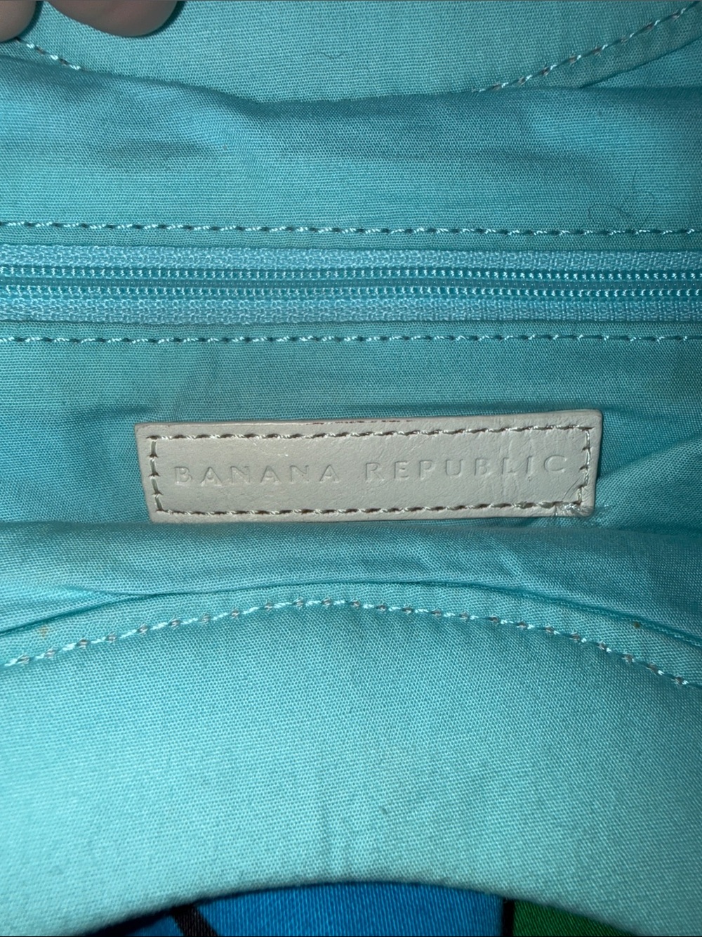 Banana Republic Y2K vintage Floral Ring-Handle Clutch in Blue, Green & White - Picture 4 of 12